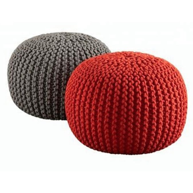 2 MANGY KNITTED POUFS IN GREY AND RED - FUNKCHEZ