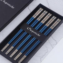 Load image into Gallery viewer, 5 pairs of blue with white colored ends chopsticks in a black box