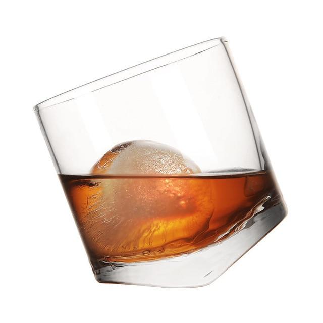 Verre Dancing Whisky and Scotch Fun Glass